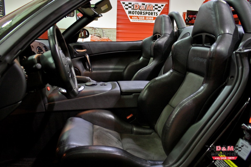 2004 Dodge Viper SRT-10
