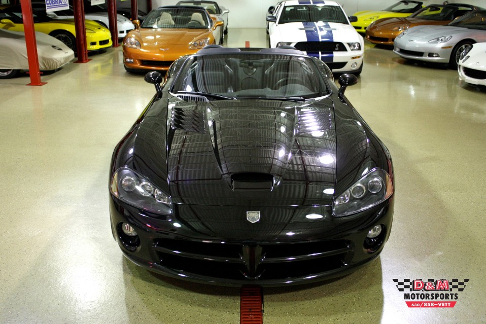2004 Dodge Viper SRT-10