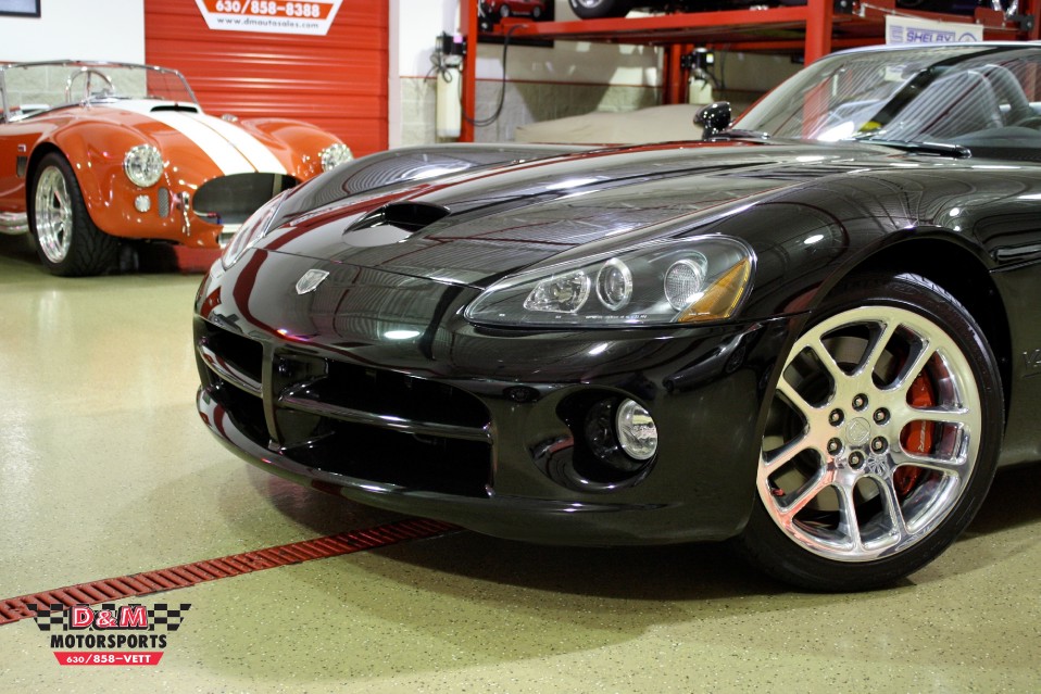 2004 Dodge Viper SRT-10