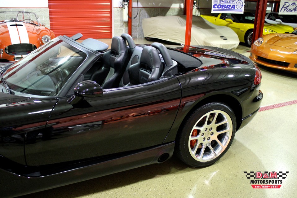 2004 Dodge Viper SRT-10