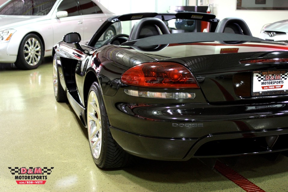 2004 Dodge Viper SRT-10