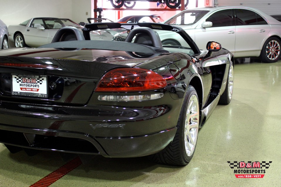 2004 Dodge Viper SRT-10