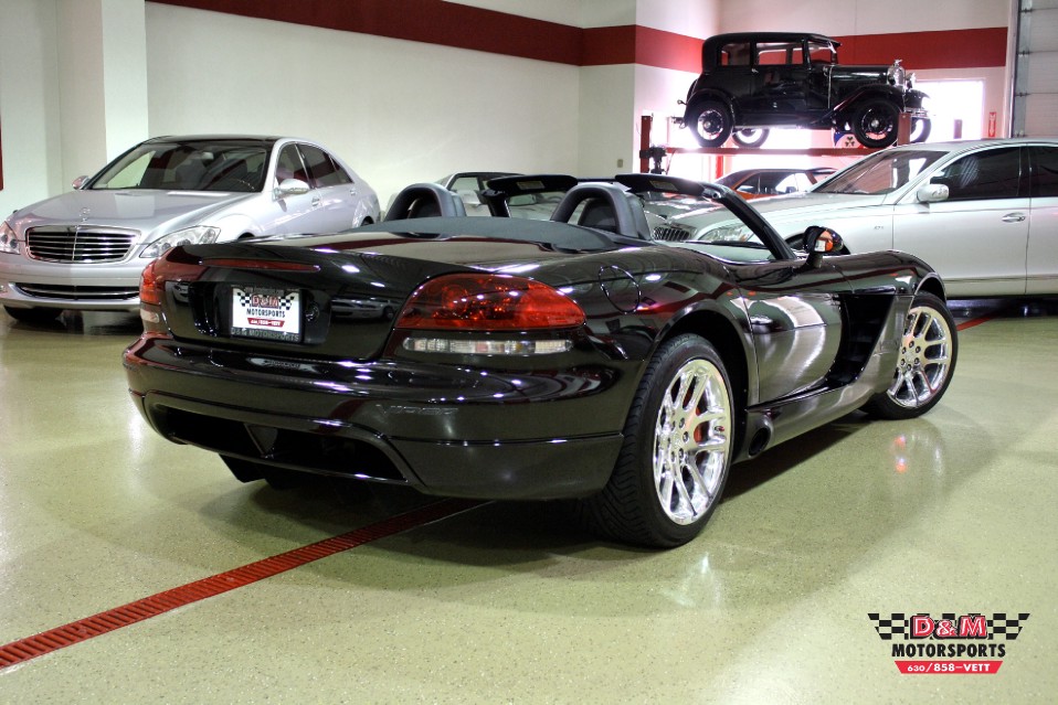 2004 Dodge Viper SRT-10