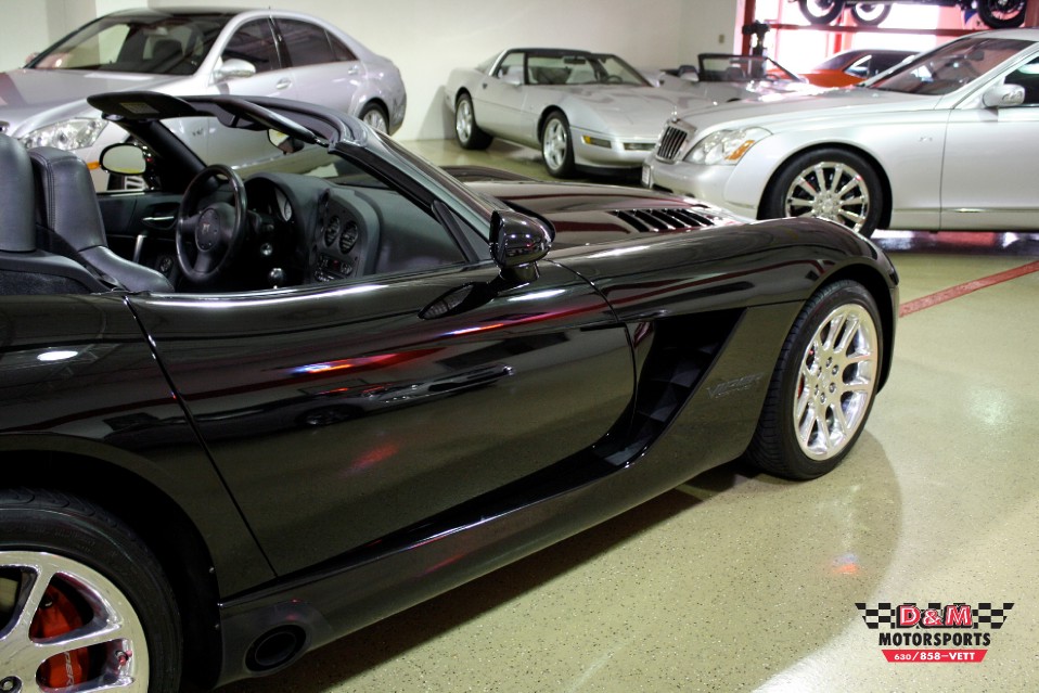 2004 Dodge Viper SRT-10