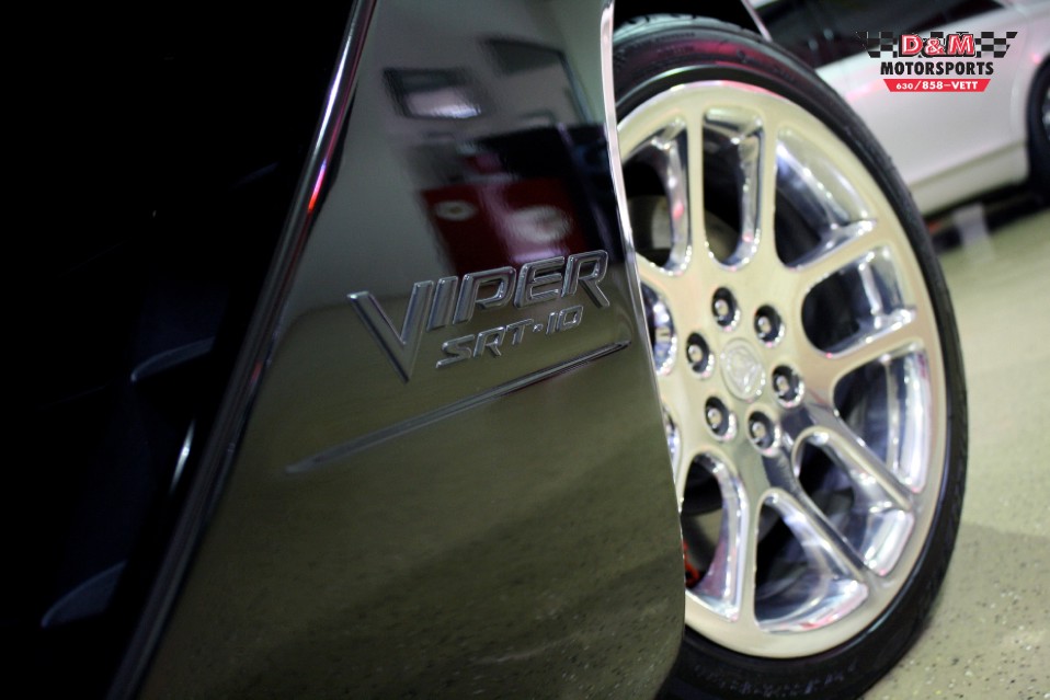 2004 Dodge Viper SRT-10