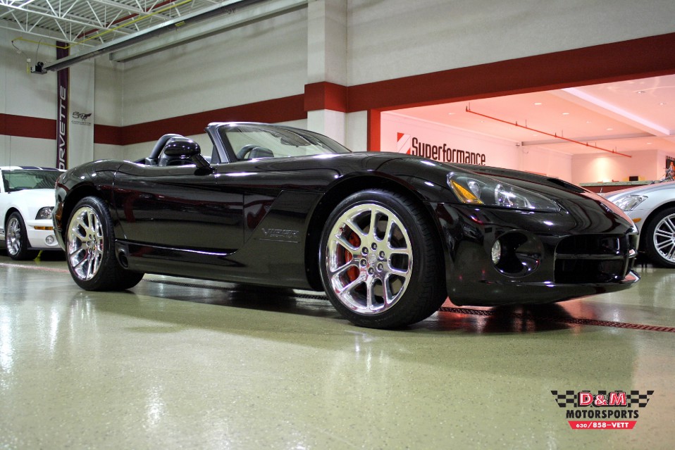 2004 Dodge Viper SRT-10