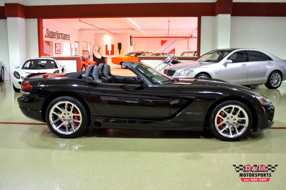 2004 Dodge Viper SRT-10