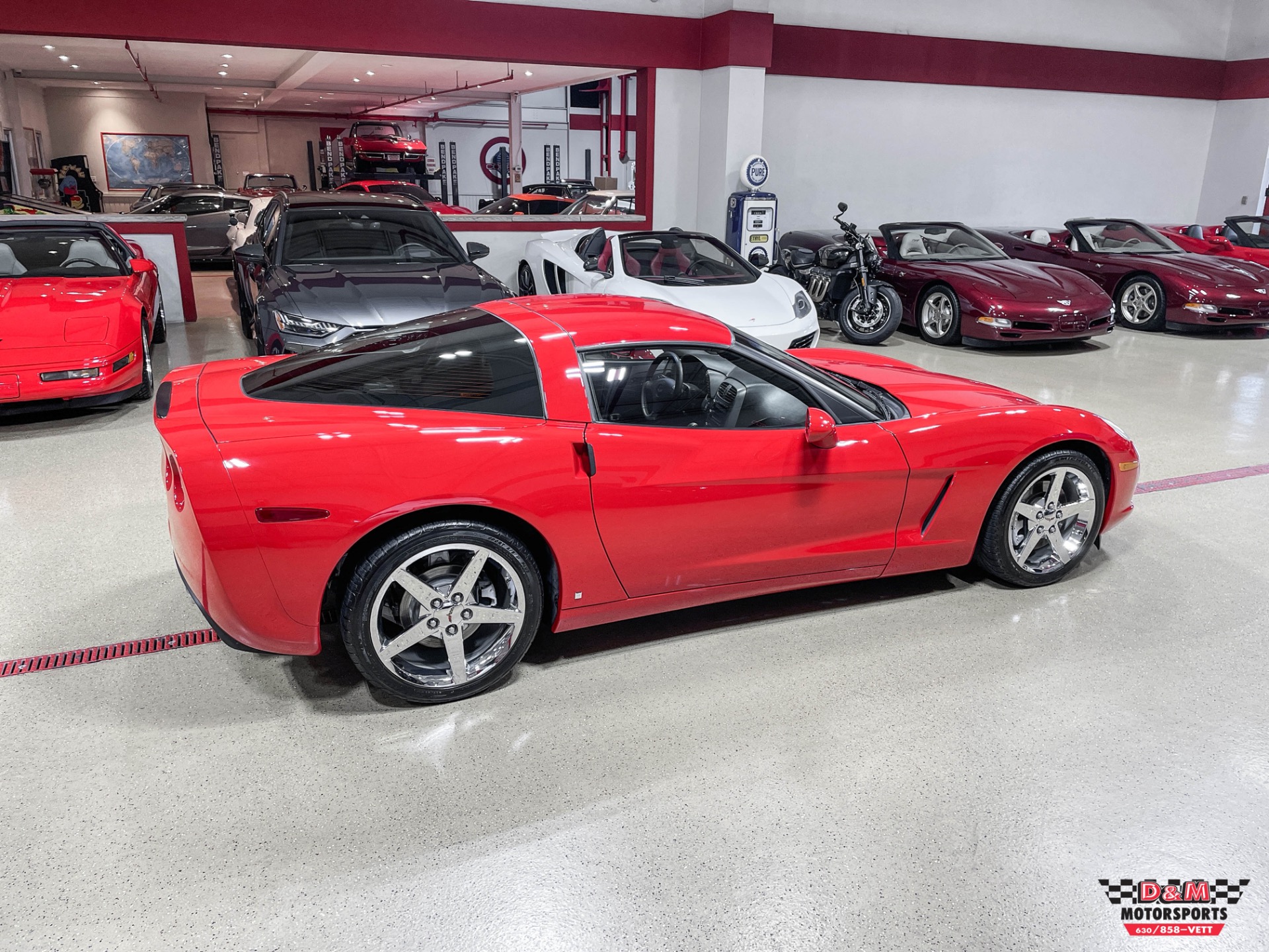 Used 2007 Chevrolet Corvette Coupe | Glen Ellyn, IL