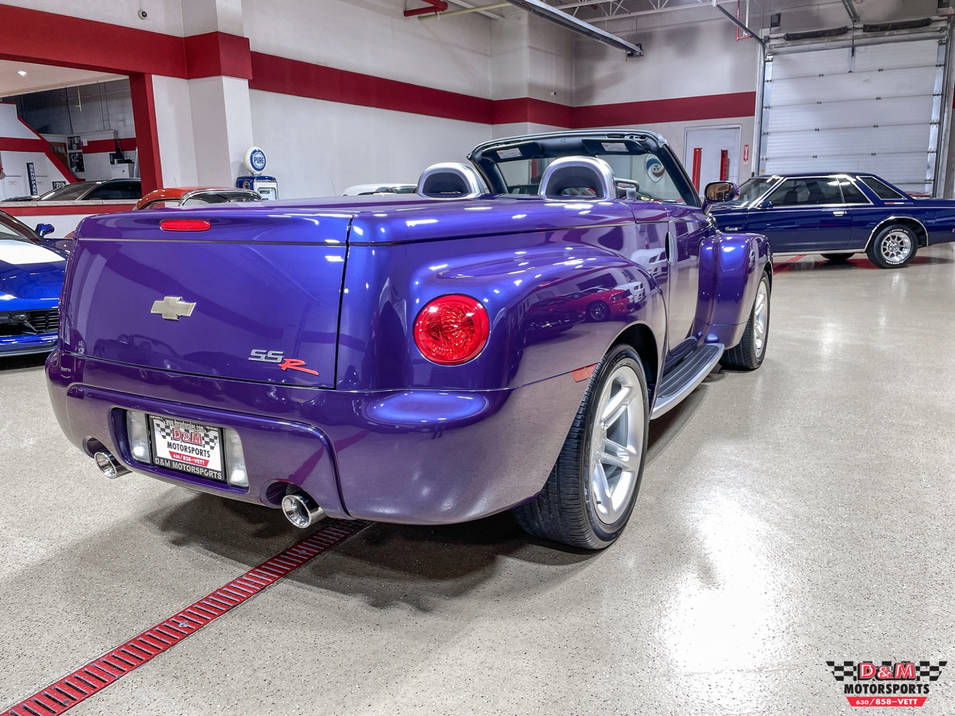 Used 2004 Chevrolet SSR  | Glen Ellyn, IL