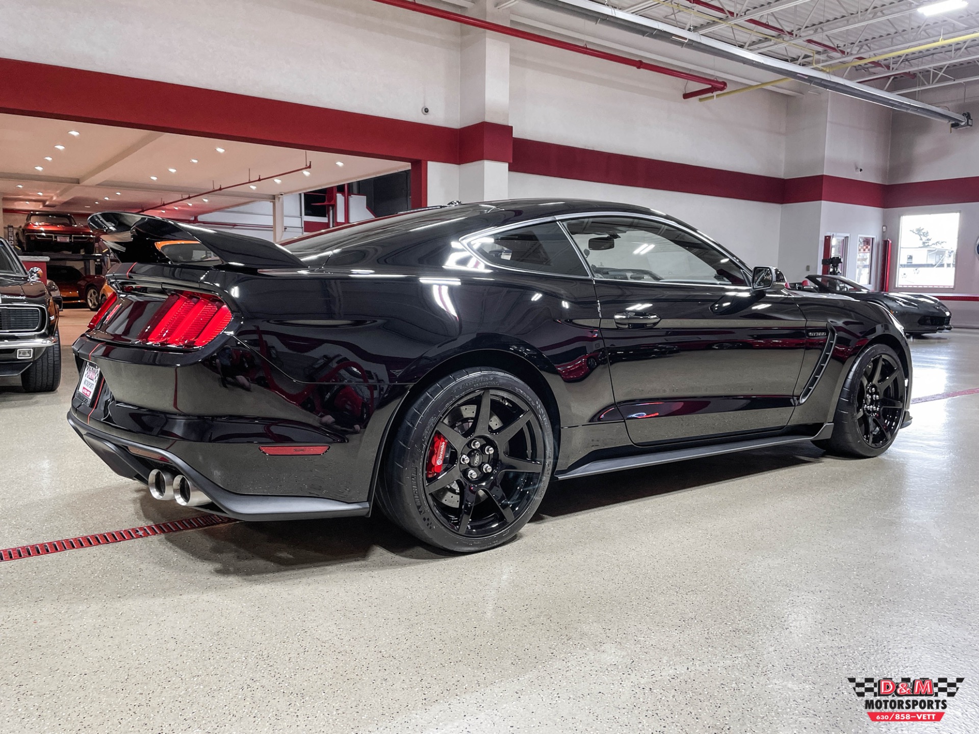 Used 2018 Ford Mustang Shelby GT350R | Glen Ellyn, IL
