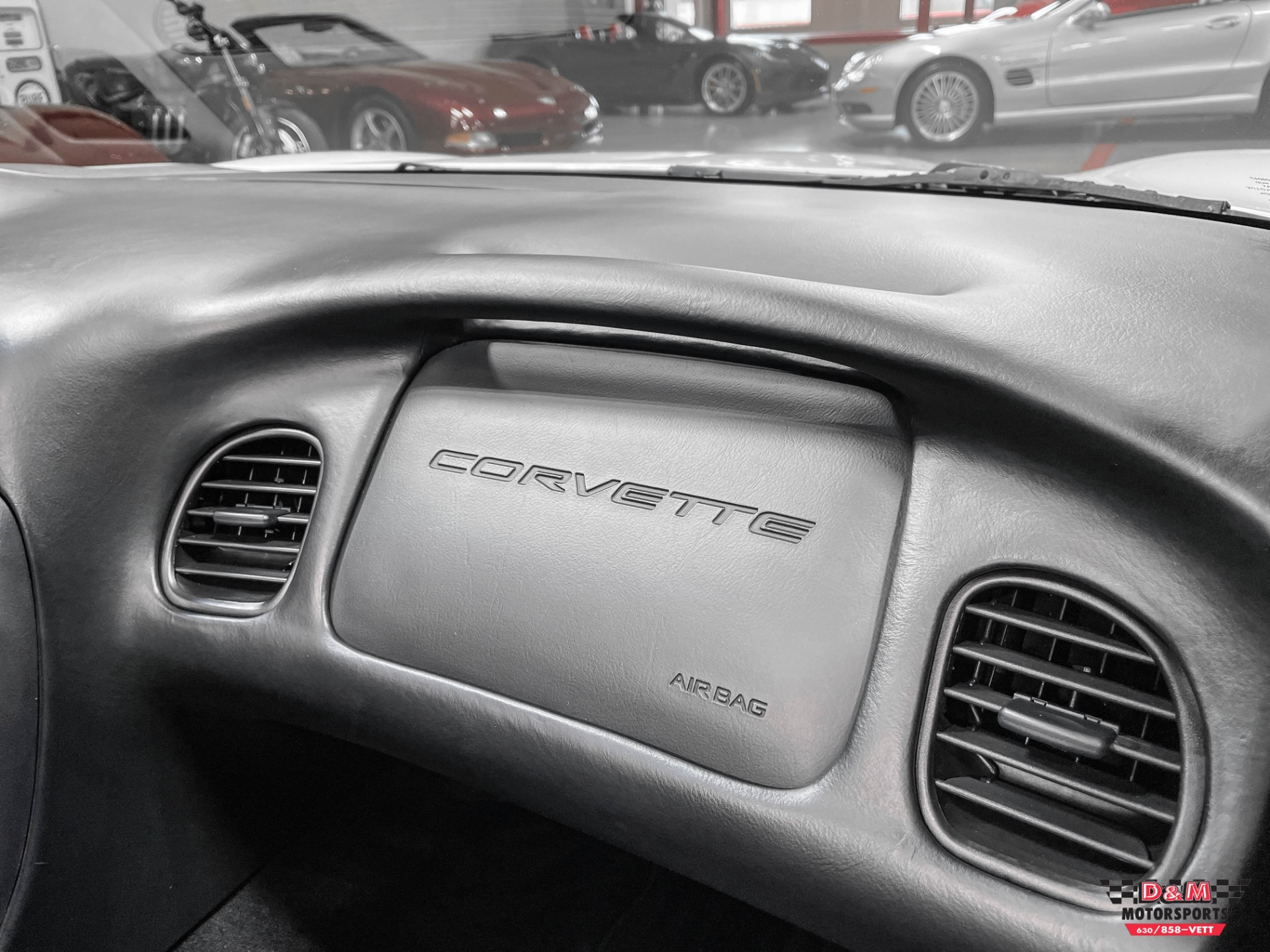 Used 2001 Chevrolet Corvette Coupe | Glen Ellyn, IL