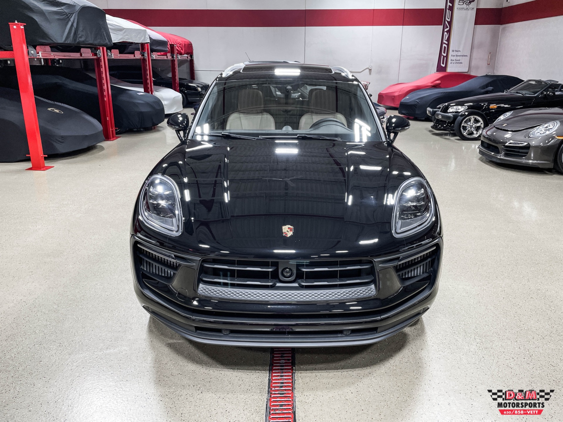 Used 2023 Porsche Macan S | Glen Ellyn, IL