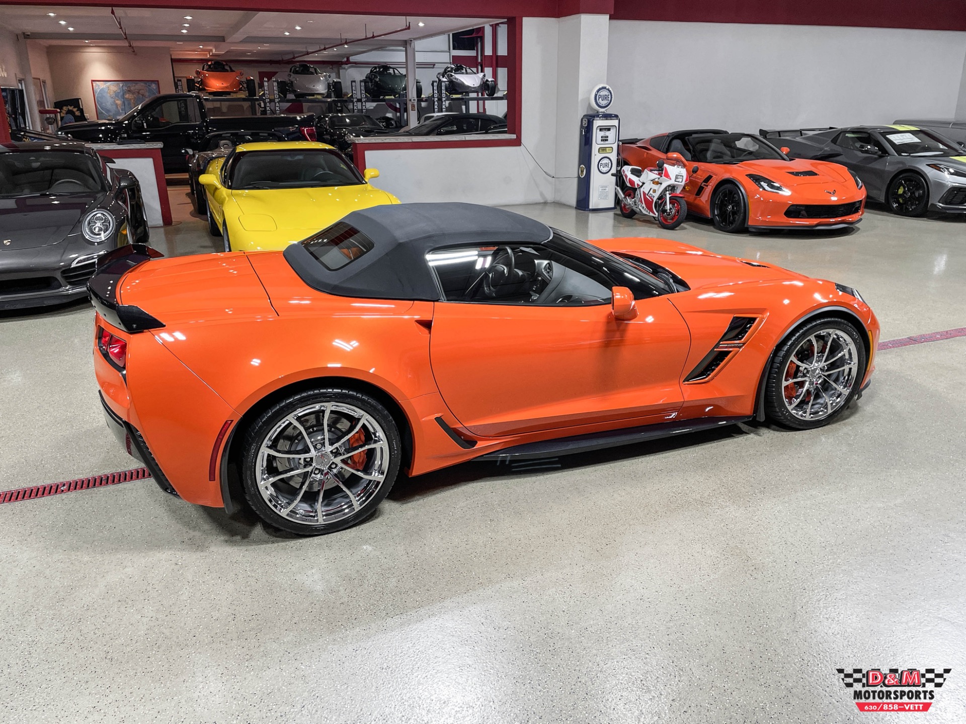 Used 2019 Chevrolet Corvette Grand Sport Convertible | Glen Ellyn, IL