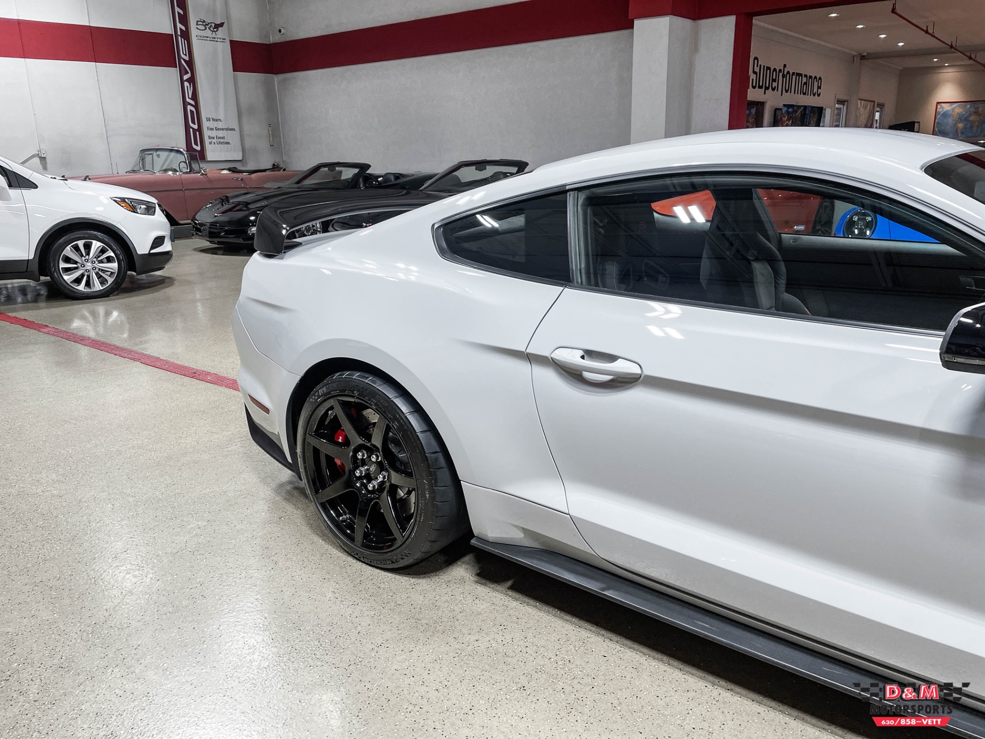 Used 2017 Ford Mustang Shelby GT350R | Glen Ellyn, IL
