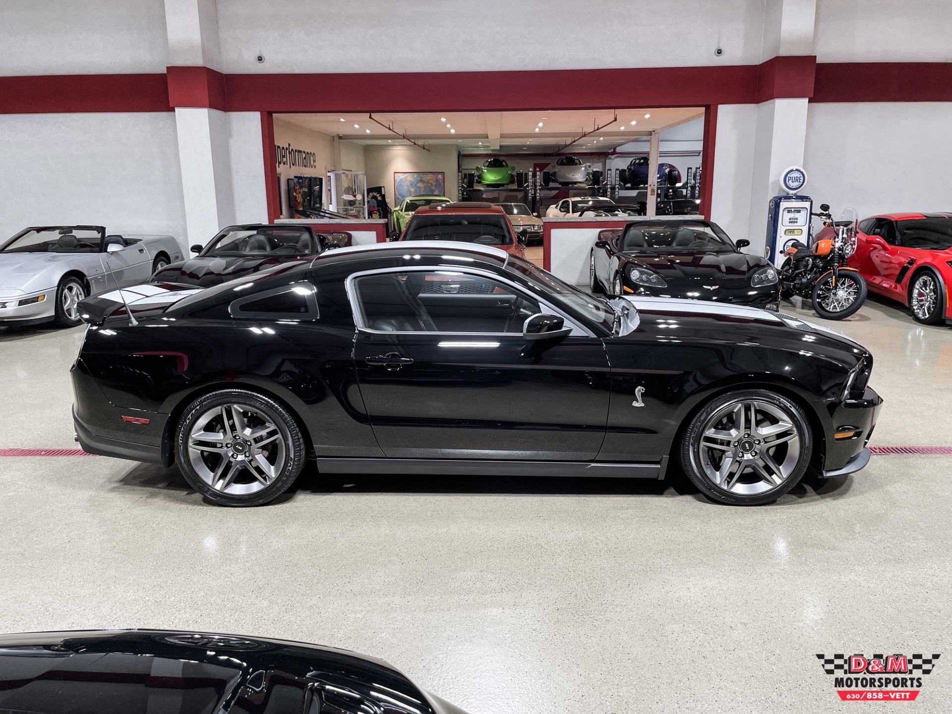 Used 2010 Ford Shelby GT500 Coupe | Glen Ellyn, IL