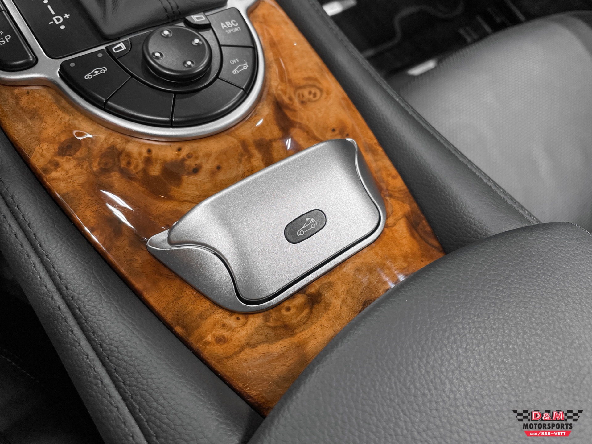 Used 2009 Mercedes-Benz SL550  | Glen Ellyn, IL