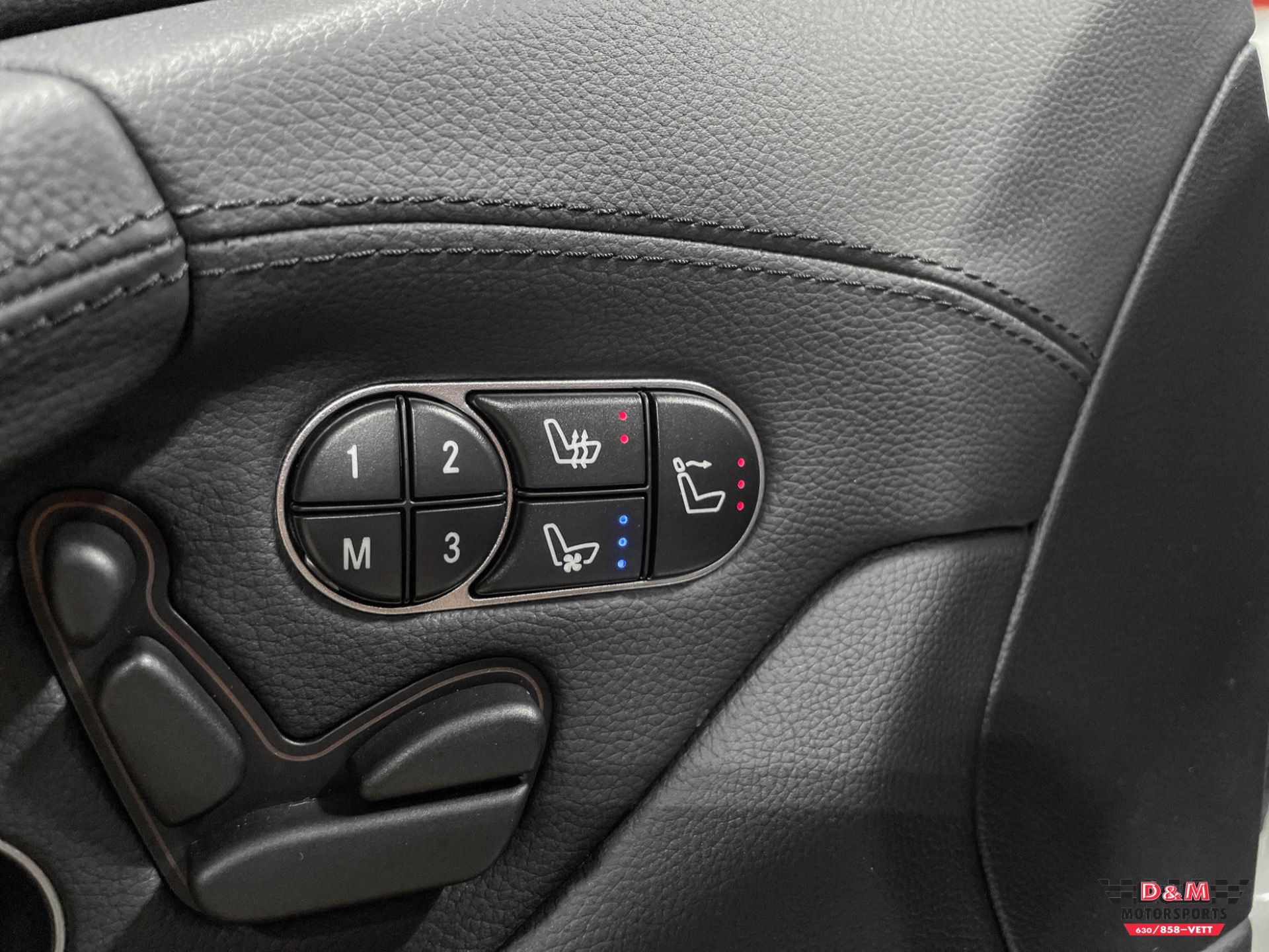 Used 2009 Mercedes-Benz SL550  | Glen Ellyn, IL