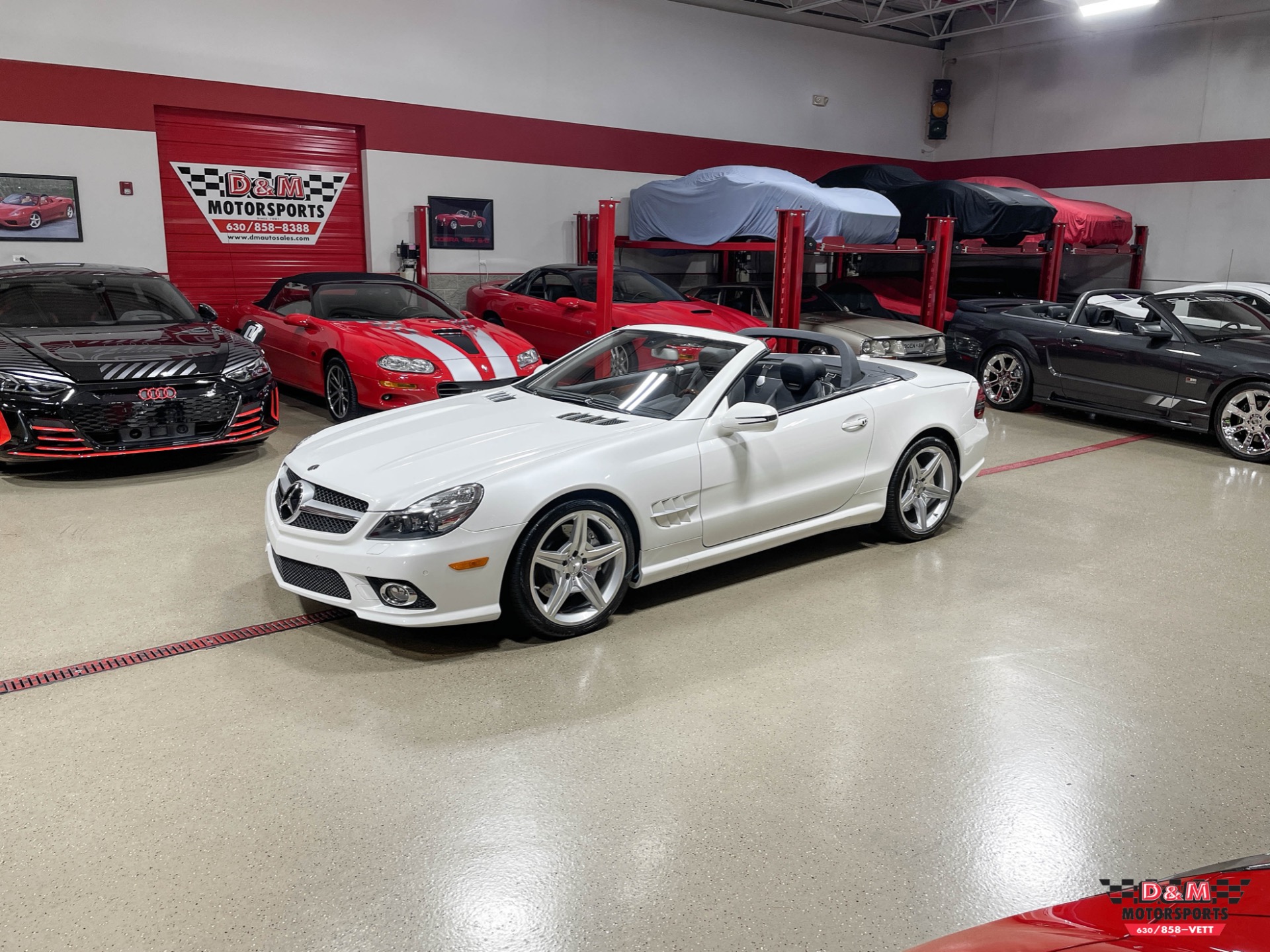 Used 2009 Mercedes-Benz SL550  | Glen Ellyn, IL