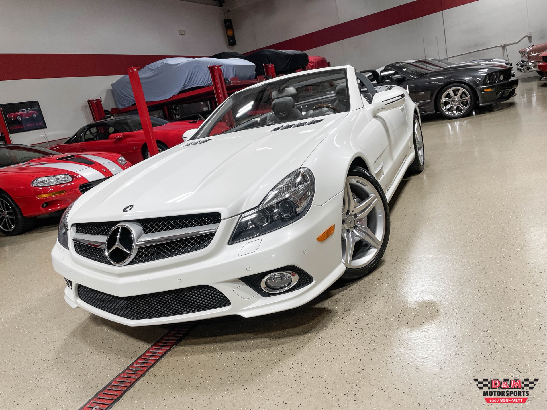 Used 2009 Mercedes-Benz SL550  | Glen Ellyn, IL