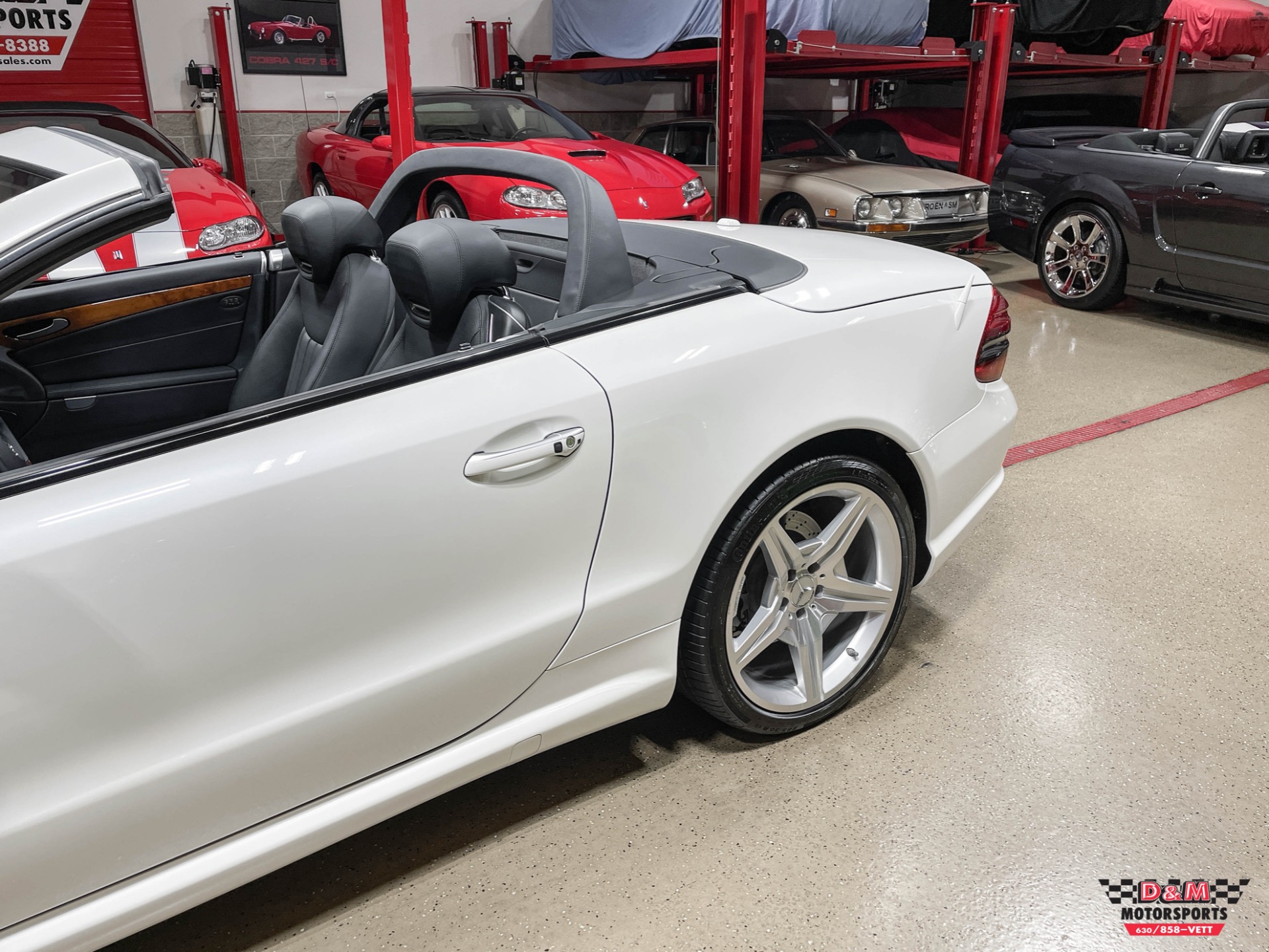 Used 2009 Mercedes-Benz SL550  | Glen Ellyn, IL