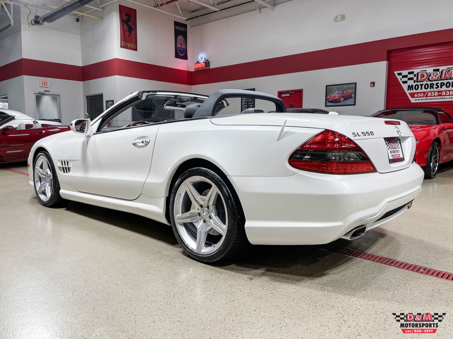 Used 2009 Mercedes-Benz SL550  | Glen Ellyn, IL