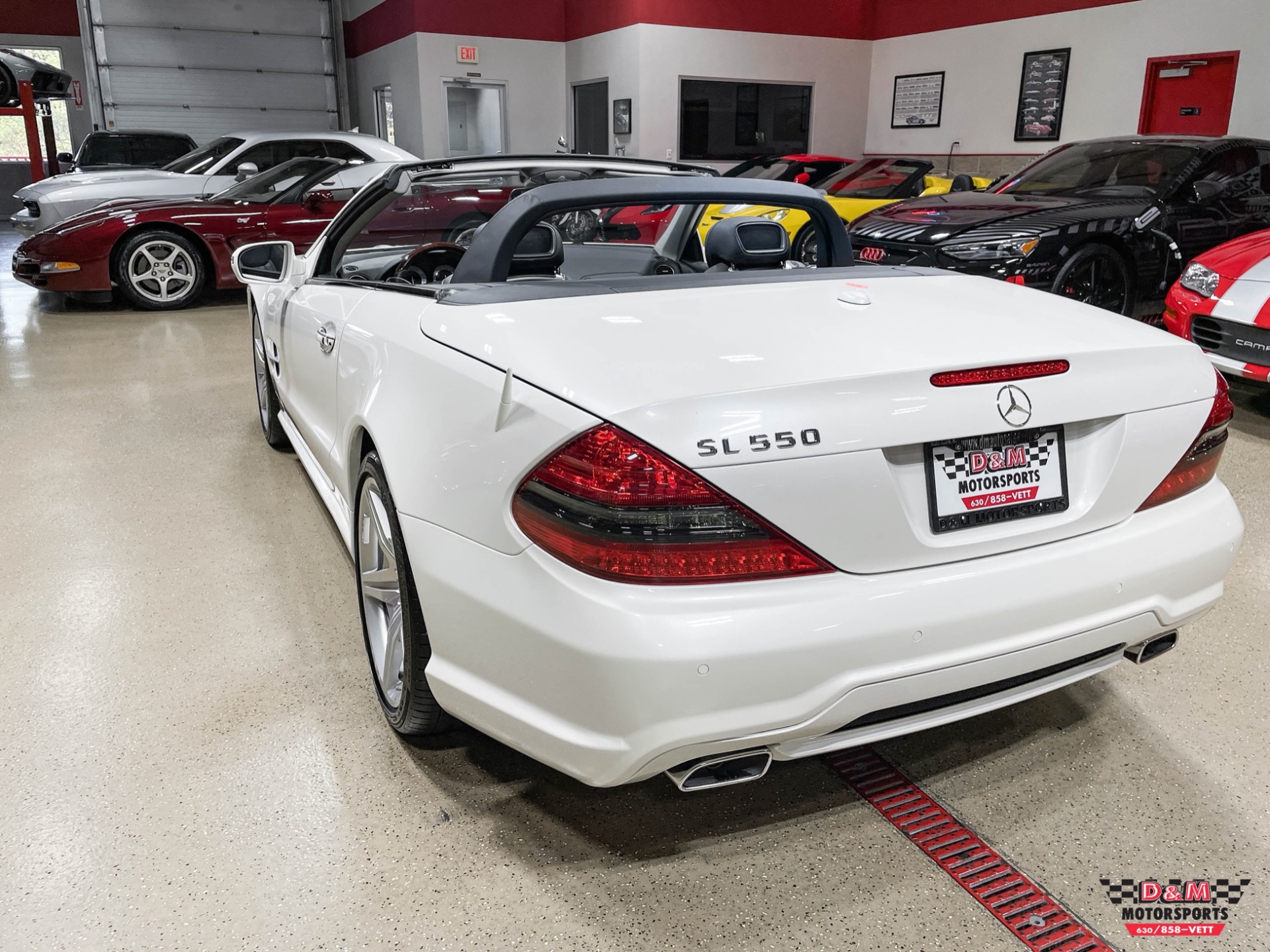 Used 2009 Mercedes-Benz SL550  | Glen Ellyn, IL