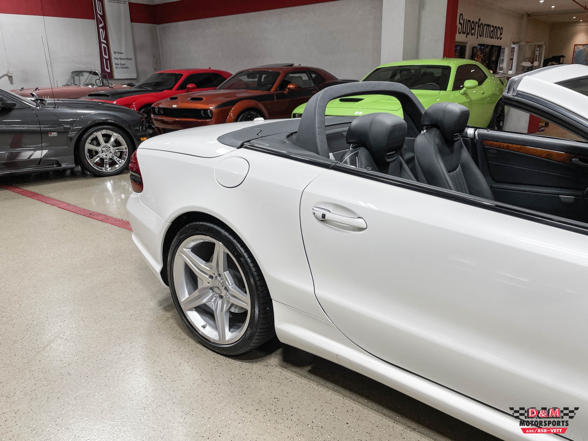 Used 2009 Mercedes-Benz SL550  | Glen Ellyn, IL