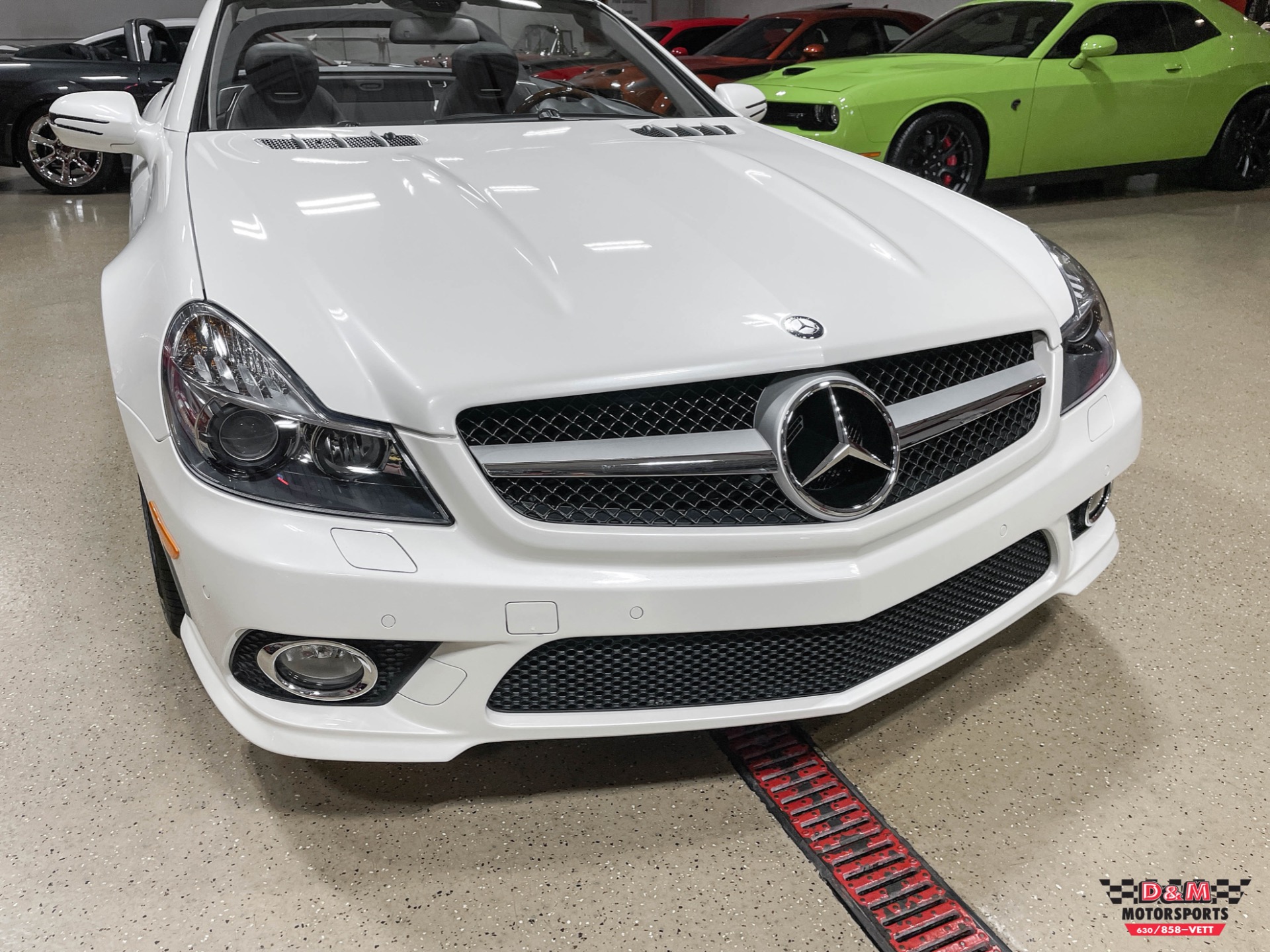 Used 2009 Mercedes-Benz SL550  | Glen Ellyn, IL