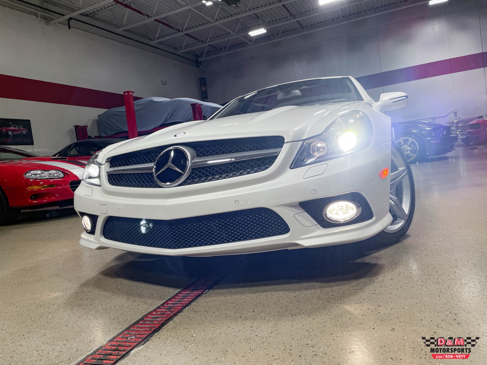 Used 2009 Mercedes-Benz SL550  | Glen Ellyn, IL
