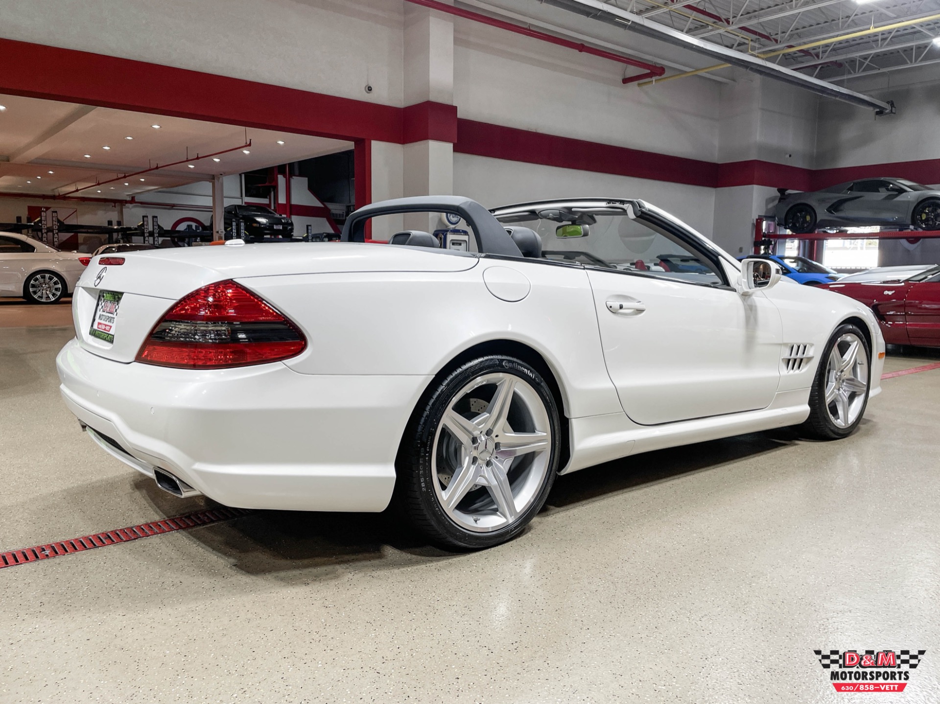 Used 2009 Mercedes-Benz SL550  | Glen Ellyn, IL