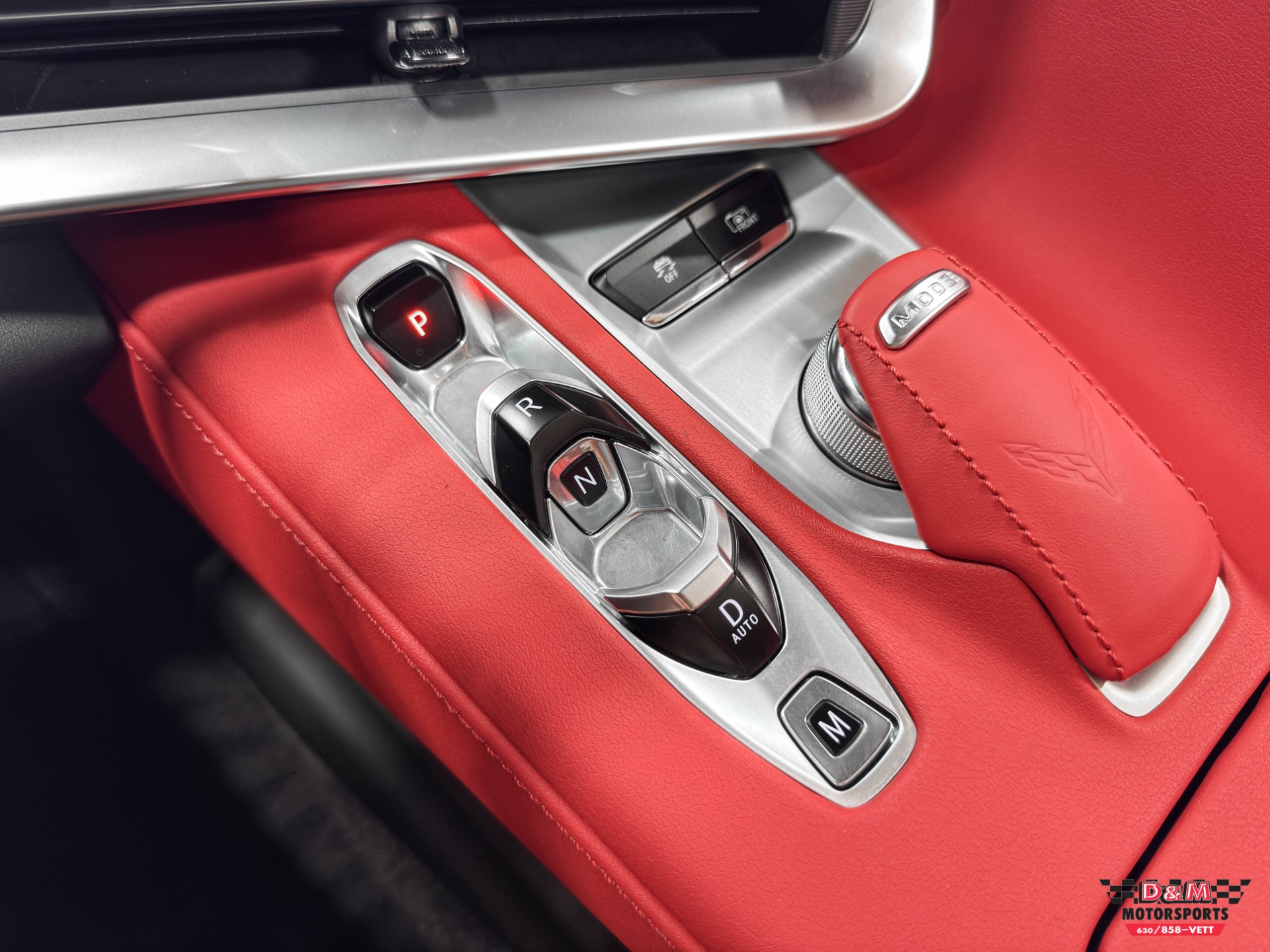 2024 Chevrolet Corvette 2LT photo 23