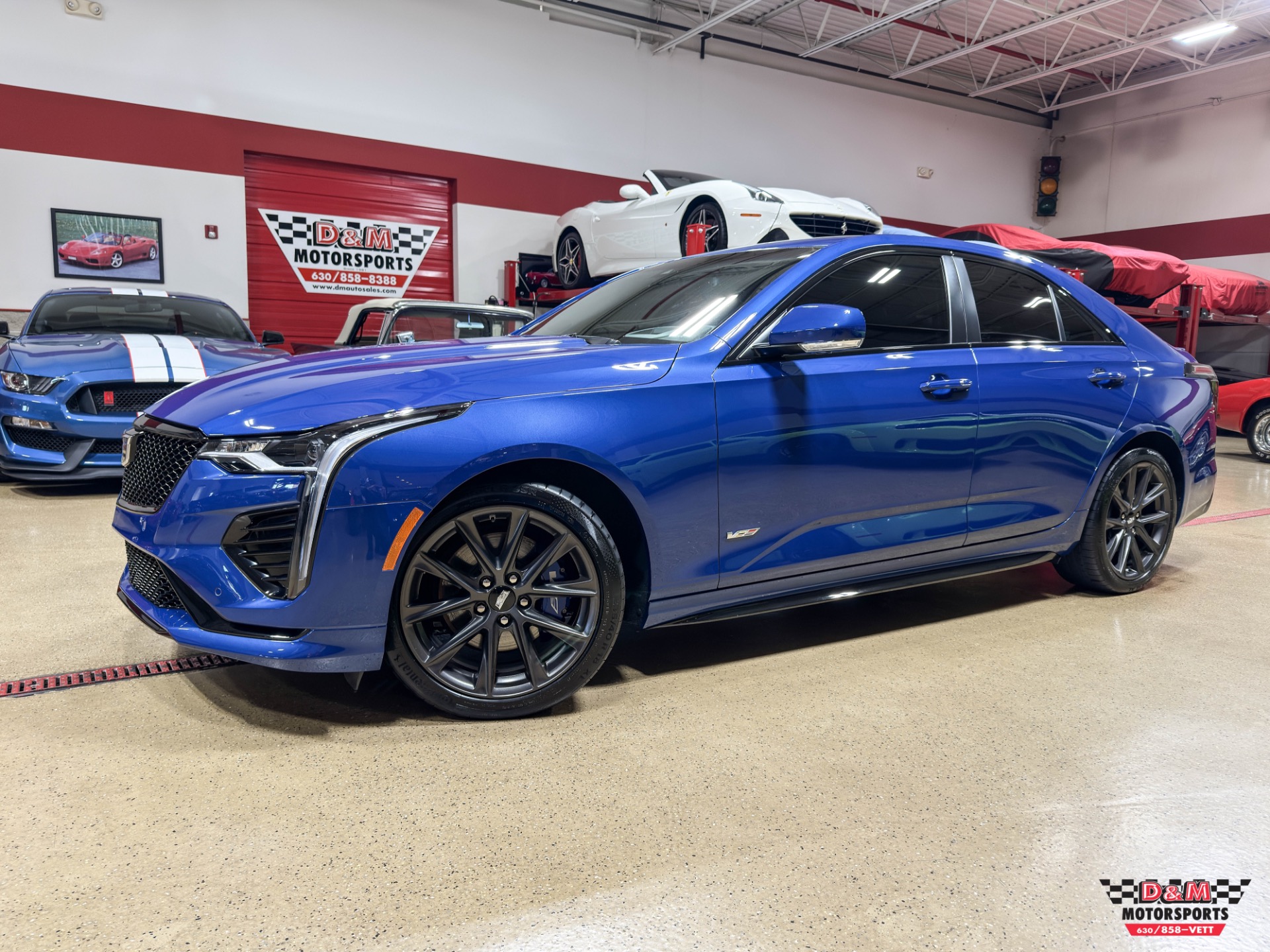 2023 Cadillac CT4 V-Series's photo