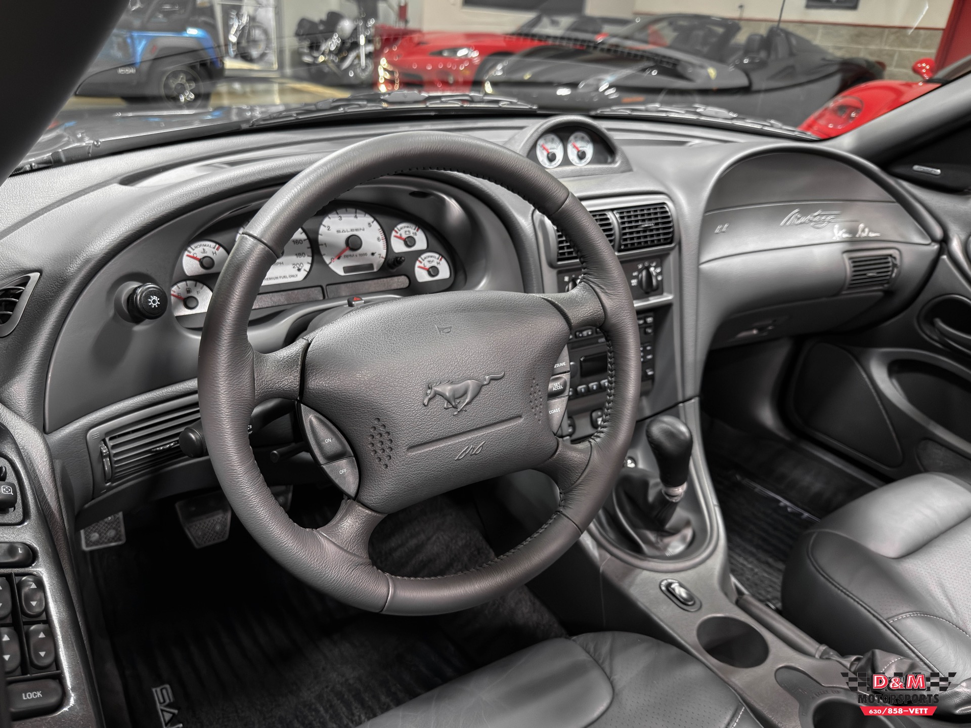2003 Ford Mustang - Photo 12