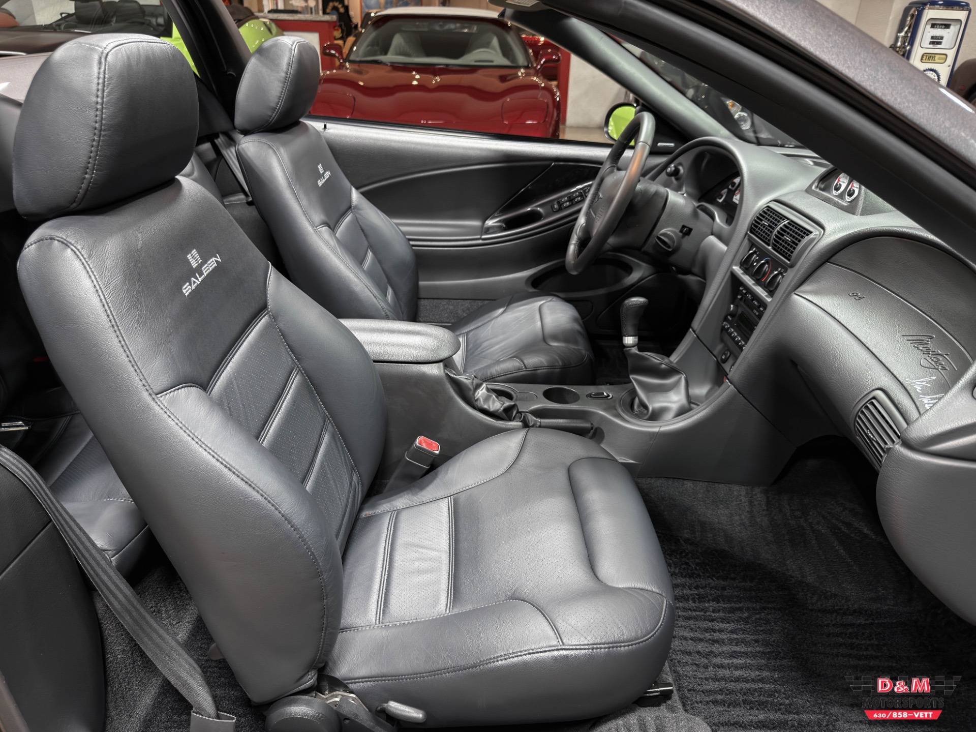 2003 Ford Mustang - Photo 15