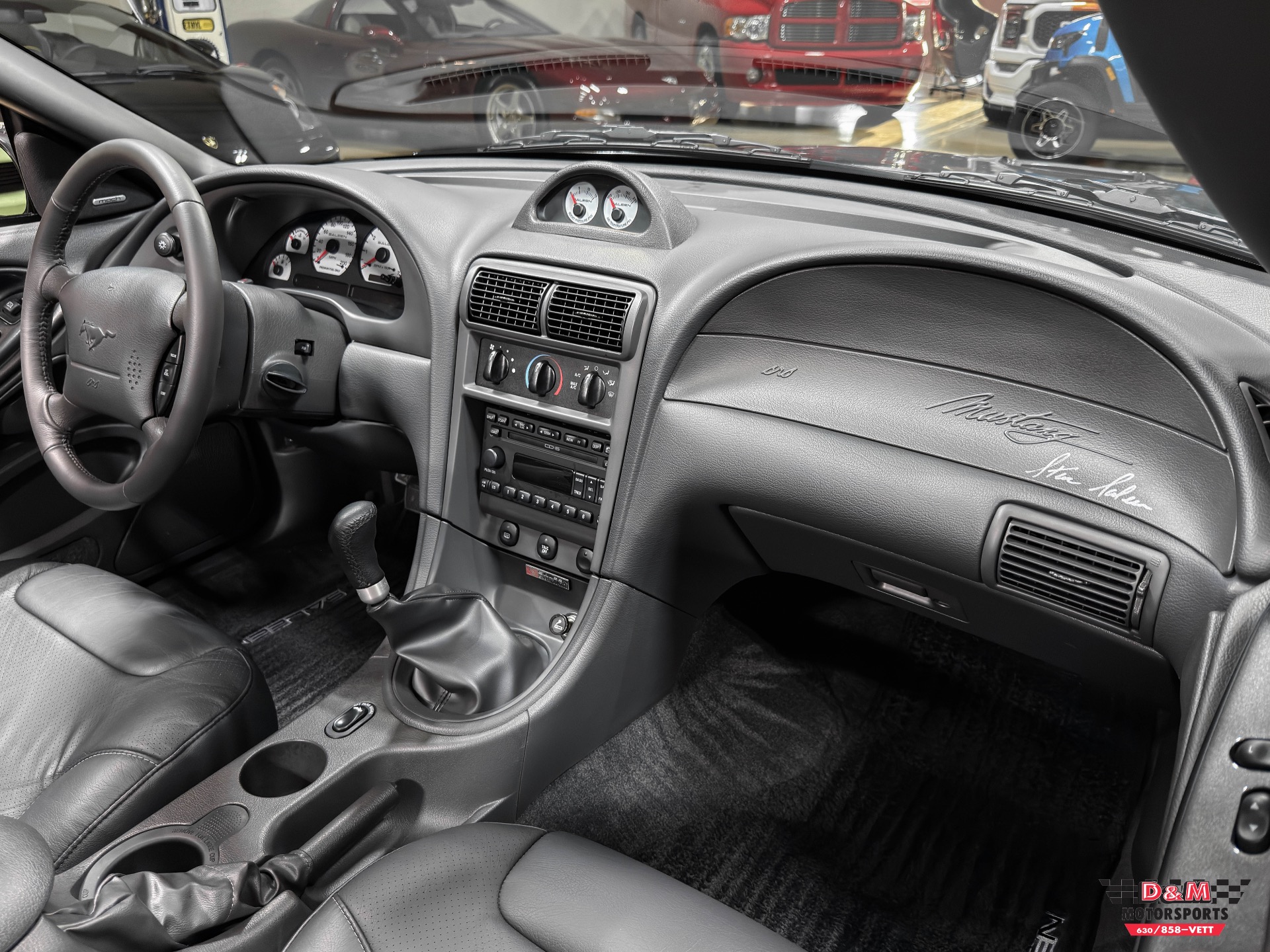 2003 Ford Mustang - Photo 16