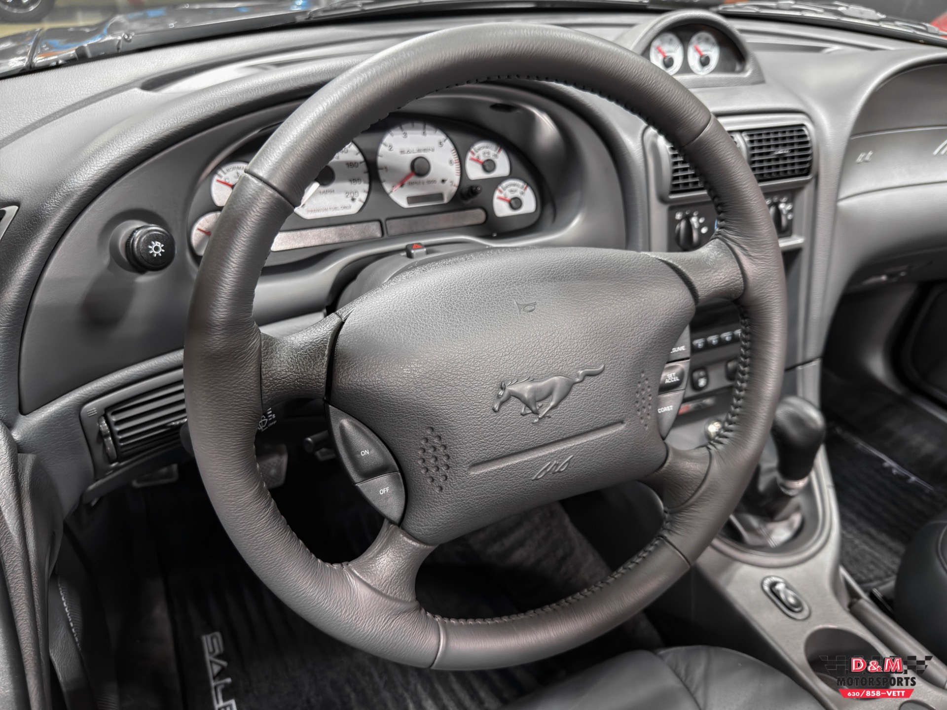 2003 Ford Mustang - Photo 18